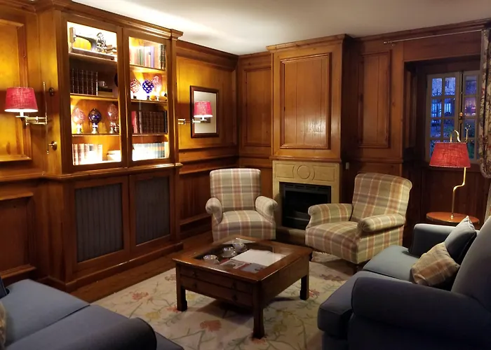 Lawrences Hotel